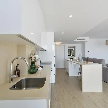 Apartment One 80 Estepona